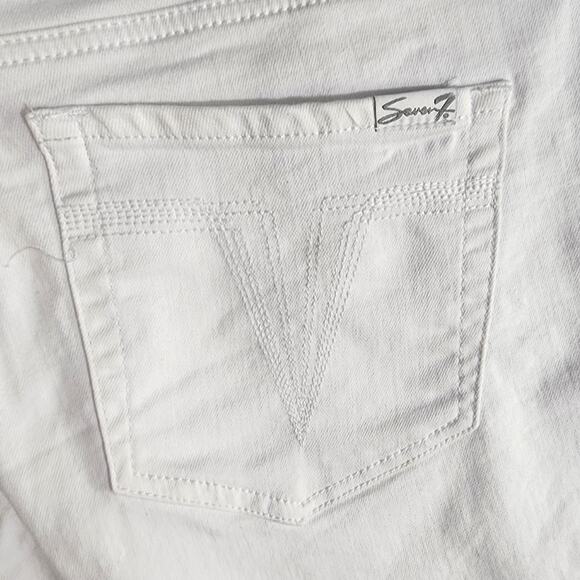 SEVEN 7 Women Weekend Shorts Size 12 Ariel White Fray Hem Denim 5 Pocket Bermuda - Picture 6 of 10